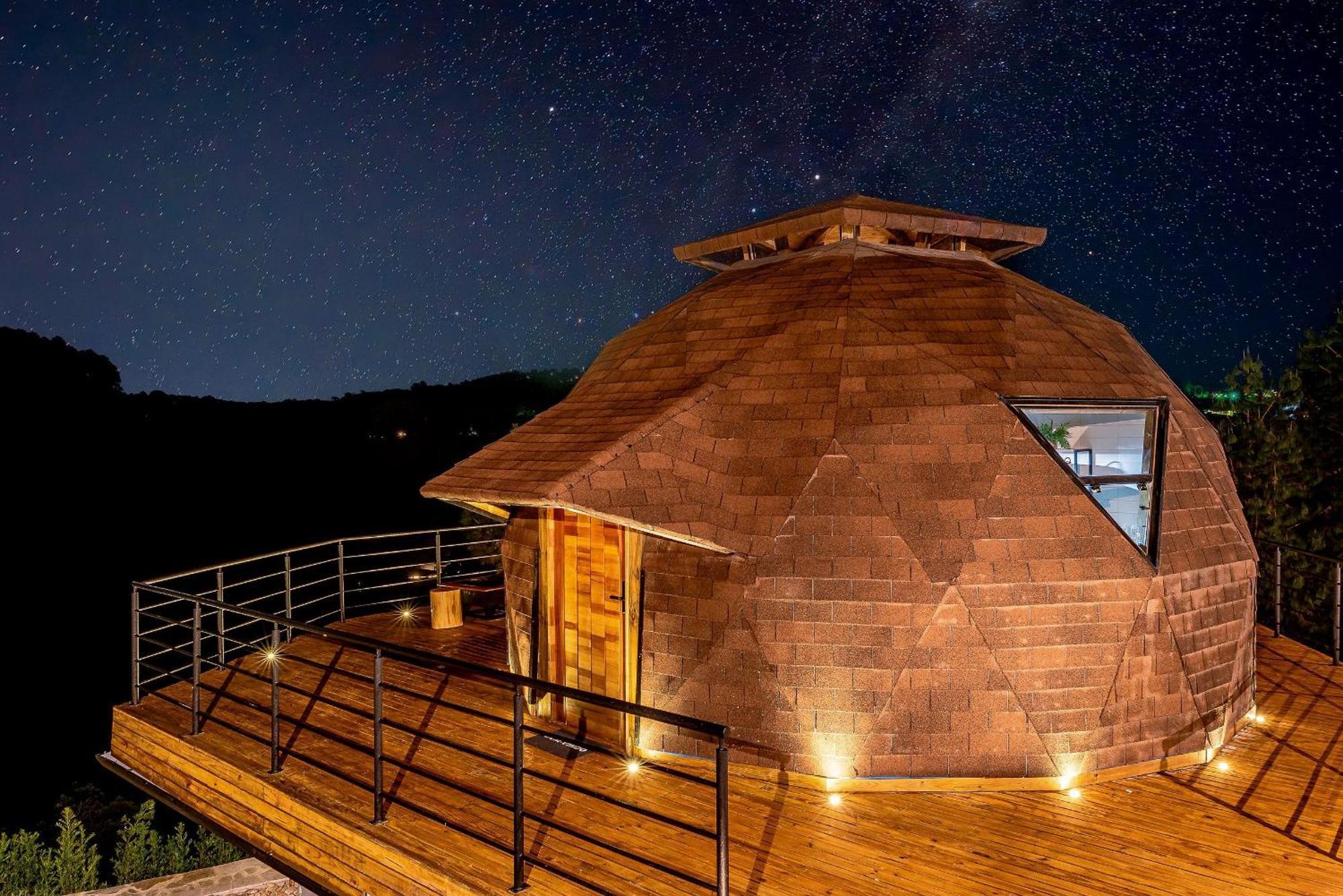 Le Dome Glamping - *